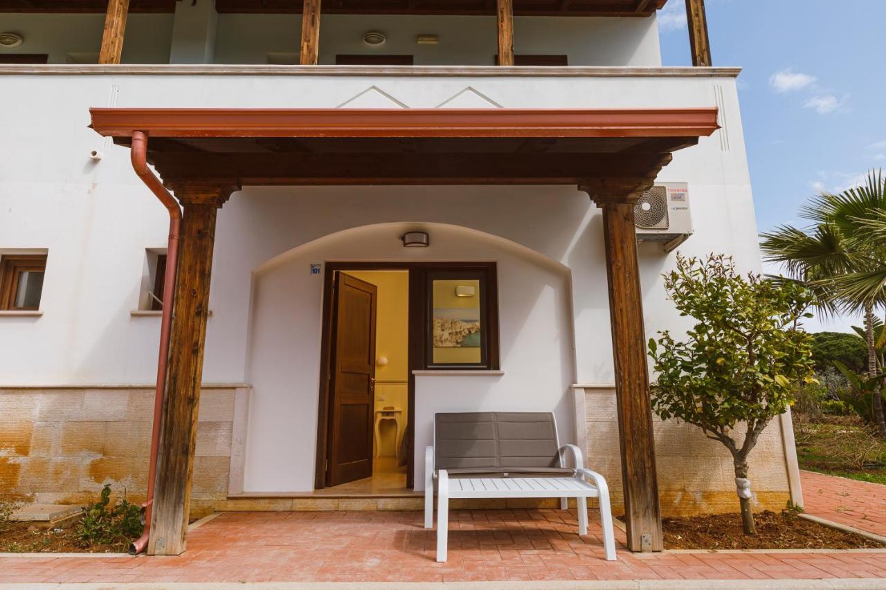 Village Baia Turchese Βιέστε Εξωτερικό φωτογραφία