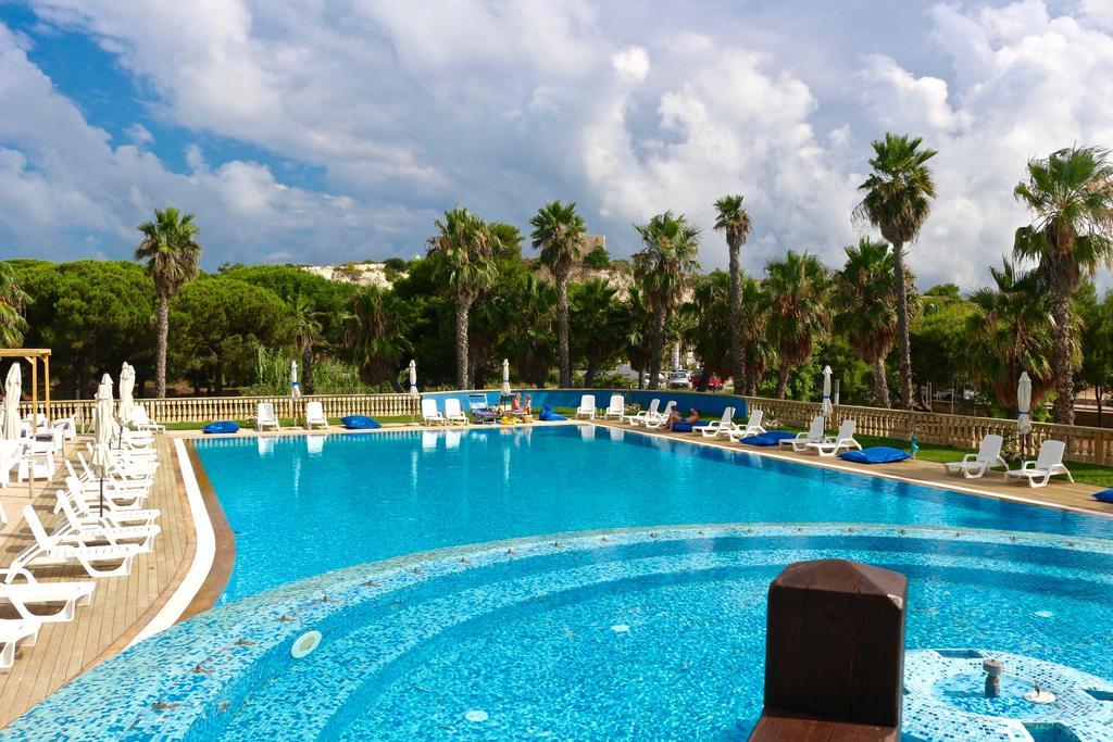 Village Baia Turchese Βιέστε Εξωτερικό φωτογραφία